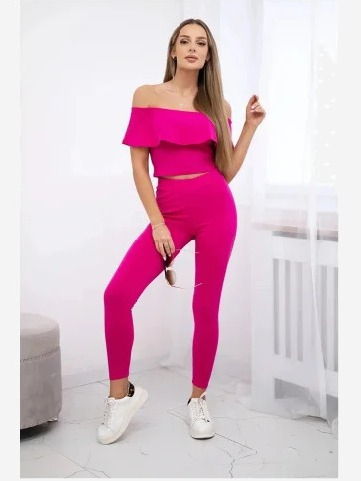 Sada s volánikom fuchsie