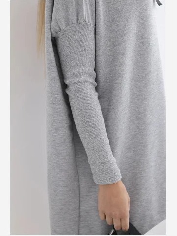 Mikina oversize s asymetrickými stranami šedá