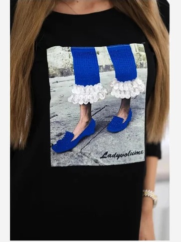 Šaty s grafikou 3D so zirkónmi čierna