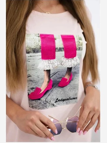 Šaty s grafikou 3D so zirkónmi ružová