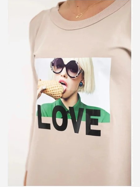 Šaty s potlačou Love béžová
