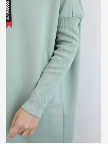 Mikina oversize s asymetrickými stranami tmavá mäta