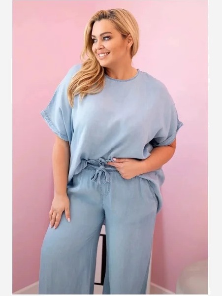Dámsky komplet Plus Size z tencelu blúzka a nohavice s viazaním svetlo džínsový