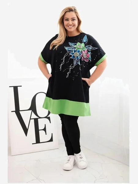 Zelená dámska tunika Plus Size s kvetinovým vzorom a ozdobnými perličkami