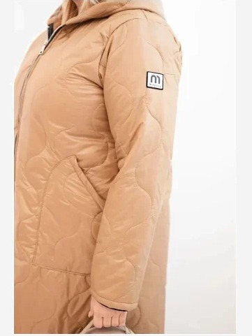 Dámska zimná prešívaná bunda Plus Size s kapucňou camelová