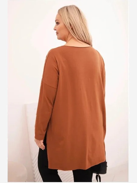 Dámska blúzka Plus Size asymetrická s dlhým rukávom tmavohnedá camel