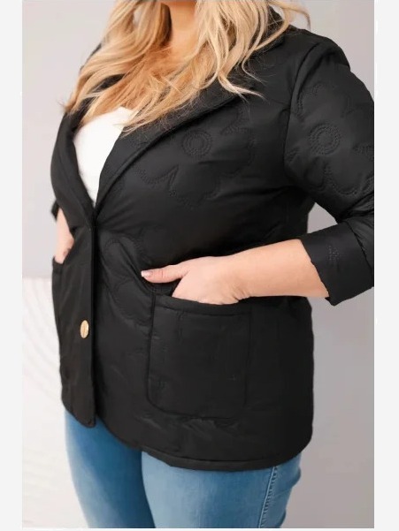 Dámska bunda Plus Size prešívaná s kvetmi s golierom a vreckami čierna