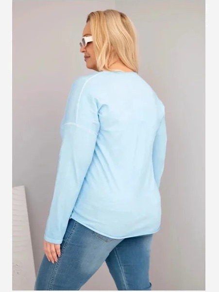 Dámska blúzka Plus Size s V výstrihom a dlhším zadným dielom modrá