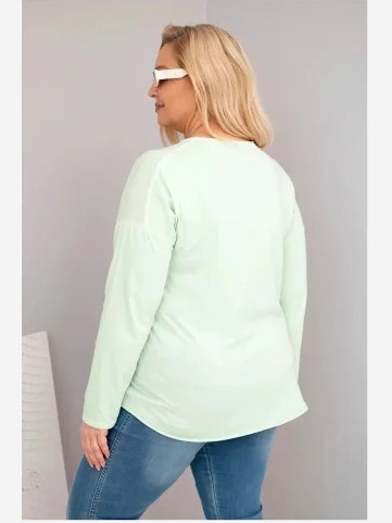Dámska blúzka Plus Size s V-dekoltom a dlhším zadným dielom mentolová
