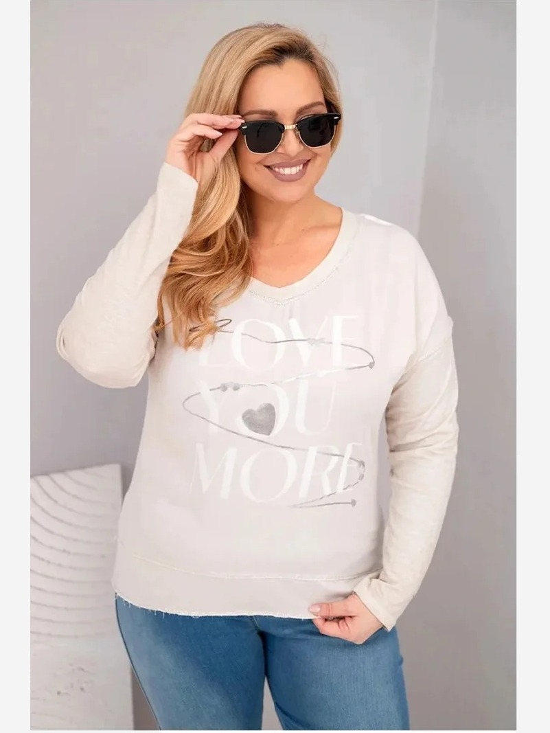 Dámska blúzka Plus Size s nápisom Love You More béžová