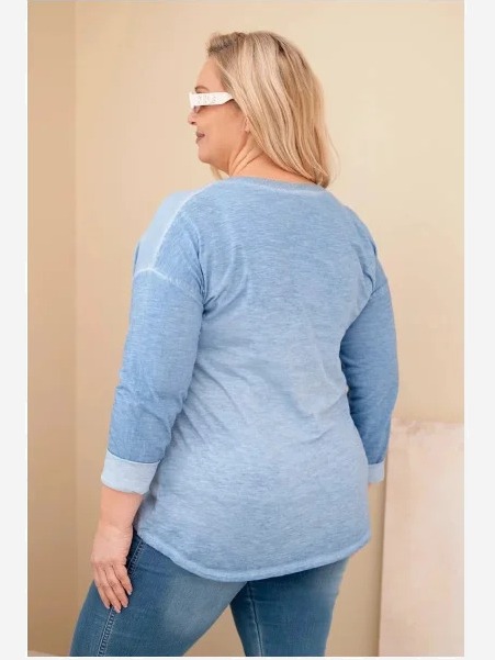 Dámska blúzka Plus Size s potlačou a perličkami riflová modrá