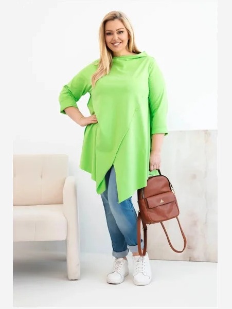 Dámska bavlnená blúzka Plus Size asymetrická s prehnutým rukávom svetlozelená