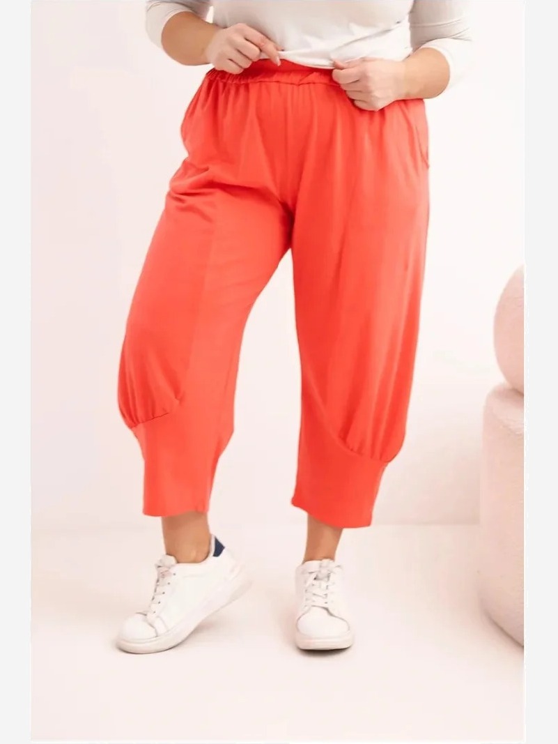 Dámske nohavice Plus Size s nízkym krokom a gumou v páse koralové