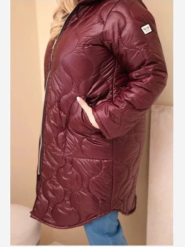 Dámska zimná prešívaná bunda Plus Size s kapucňou slivková