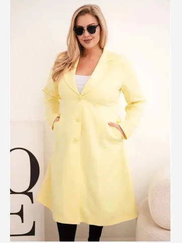 Klasický dámsky kabát Plus Size s gombíkmi a golierom žltý