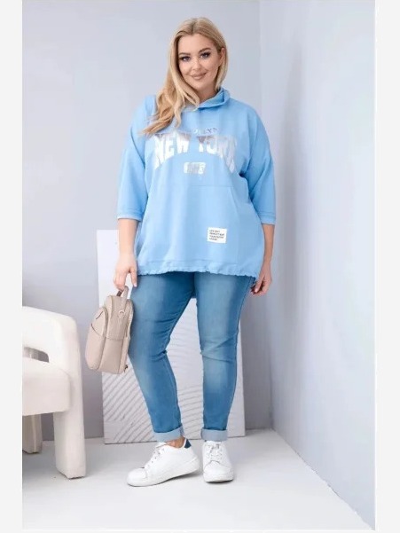 Dámska viskózová mikina plus size s kapucňou a klokankovým vreckom modrá