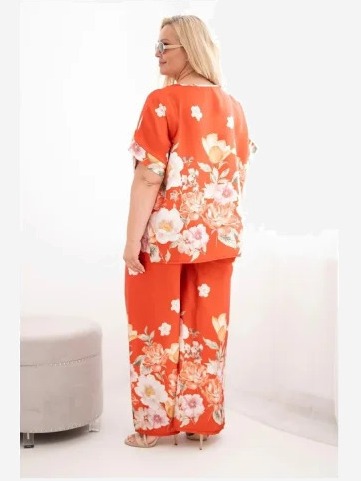 Dámsky set Plus Size s blúzkou a kvetovanými nohavicami so širokými nohavicami hrdzavá