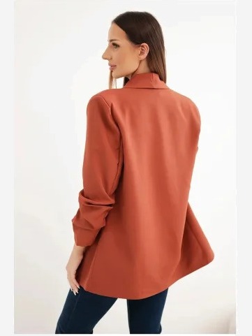 Sako s klopami elegantné rudá