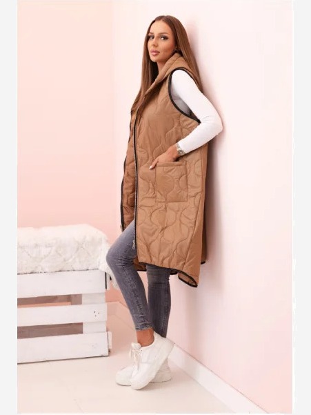 Dámska prešívaná vesta Plus Size s kapucňou na zips camelová