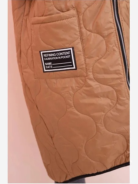 Dámska prešívaná vesta Plus Size s kapucňou na zips camelová