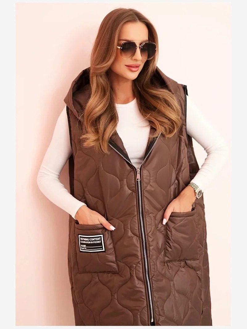 Dámska prešívaná vesta Plus Size s kapucňou na zips hnedá