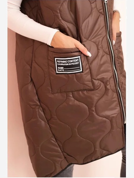 Dámska prešívaná vesta Plus Size s kapucňou na zips hnedá