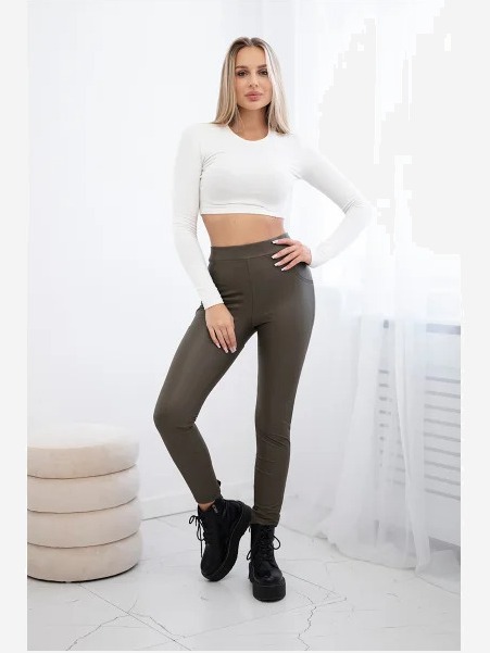 Push up nohavice vyrobené z eko kože khaki
