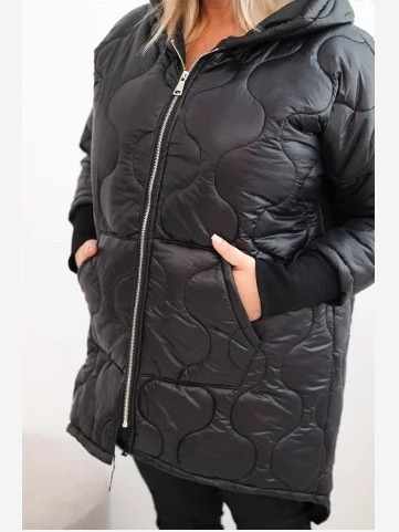 Dámska bunda Plus Size prešívaná s kapucňou čierna