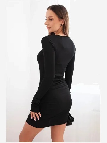 Dámska šaty z viskózy s nariasením a kvetmi na rukávoch čierna