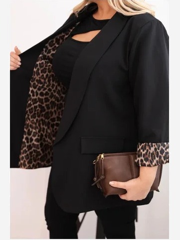 Dámska sako Plus Size s podšívkou v leopardom čierna