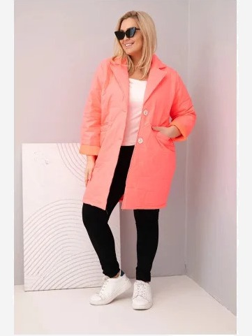 Dámska bunda Plus Size prešívaná s ozdobnými gombíkmi a golierom ružová neón