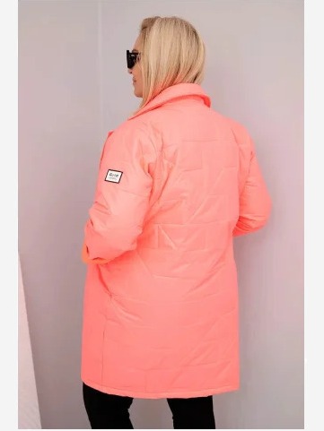 Dámska bunda Plus Size prešívaná s ozdobnými gombíkmi a golierom ružová neón