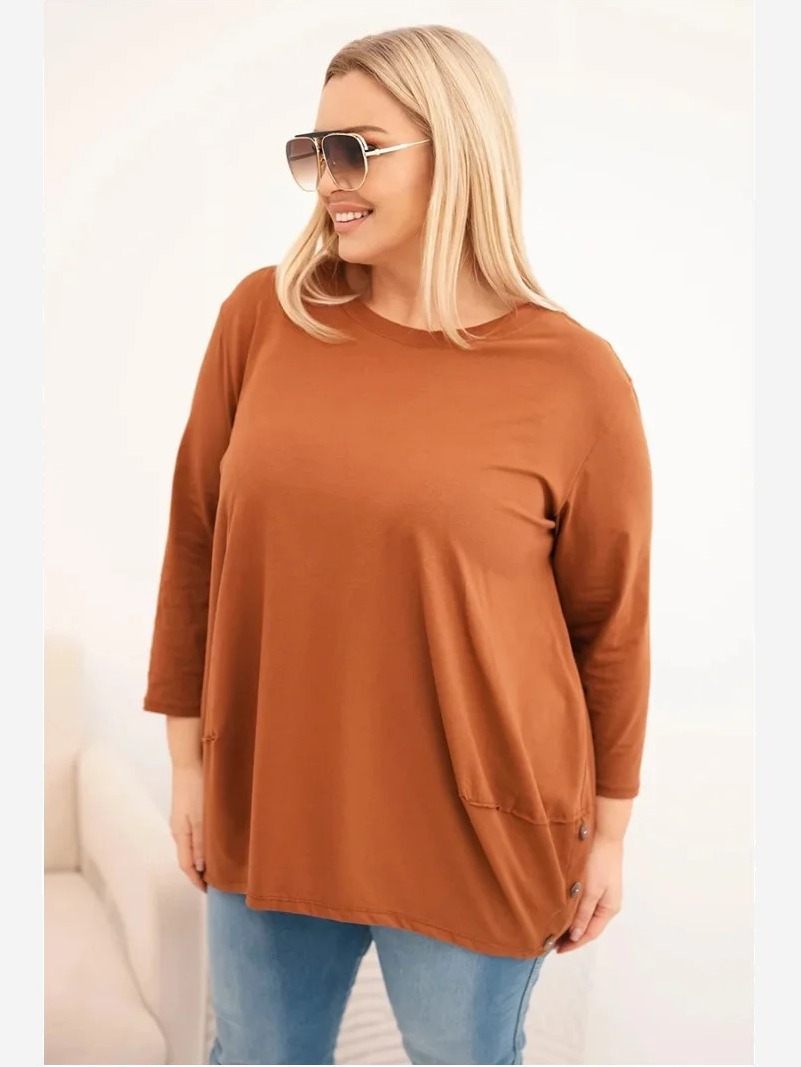 Dámska blúzka Plus Size z bavlny s ozdobnými gombíkmi a podhodenými rukávmi camelová