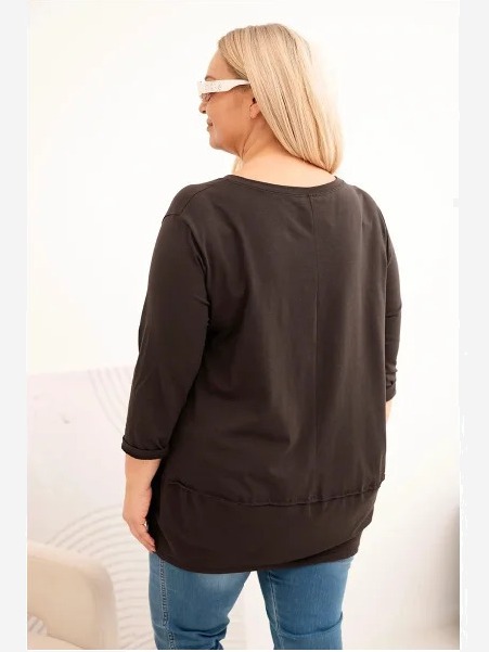 Dámska blúzka Plus Size z bavlny s ozdobnými gombíkmi a vyhrnutými rukávmi hnedá