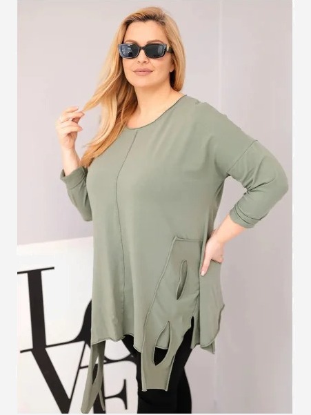 Dámska bavlnená blúzka Plus Size s asymetrickým spodkom a výrezmi khaki