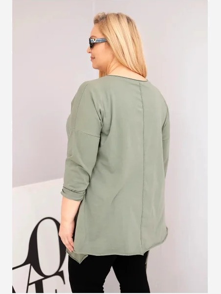 Dámska bavlnená blúzka Plus Size s asymetrickým spodkom a výrezmi khaki