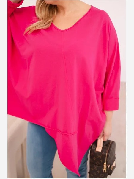 Dámska bavlnená blúzka Plus Size s asymetrickým spodkom a výstrihom do V fuksia