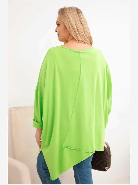 Dámska bavlnená blúzka Plus Size s asymetrickým spodkom a V výstrihom svetlozelená