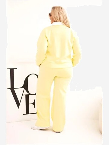 Komplet dámsky maslo Plus Size so širokými nohavicami a golierom žltý