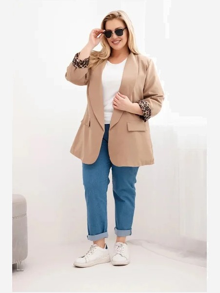 Dámska sako Plus Size s podšívkou v panterke camelová