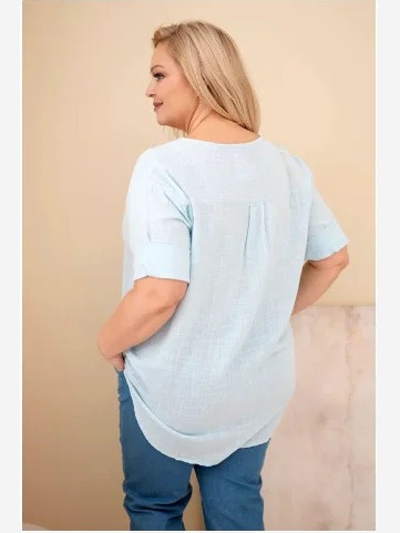 Dámska bavlnená blúzka Plus Size s výstrihom na gombíky modrá