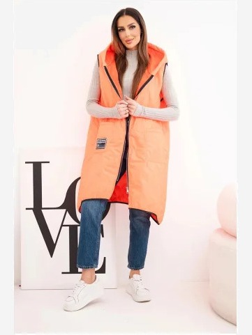 Dámska prešívaná vesta Plus Size s kapucňou zapínaná na zips neónovo oranžová