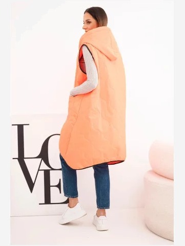 Dámska prešívaná vesta Plus Size s kapucňou zapínaná na zips neónovo oranžová