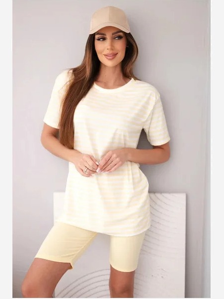 Dámska viskózová súprava v prúžkoch s krátkym rukávom a šortkami žltý
