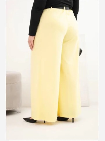 Dámske nohavice Plus Size so širokou nohavicou a s opaskom žlté