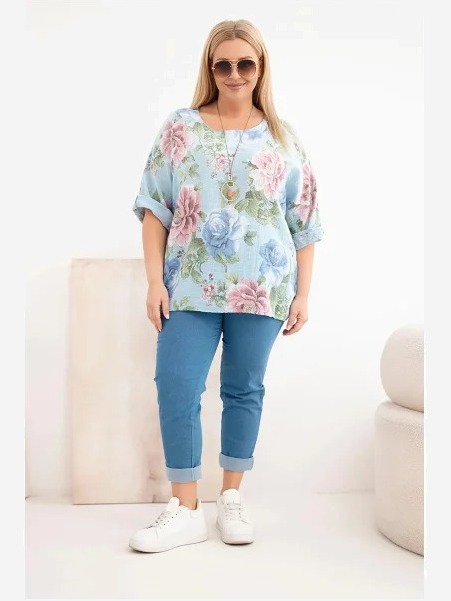 Dámska bavlnená blúzka Plus Size s krátkym rukávom a kvetinovým vzorom modrá
