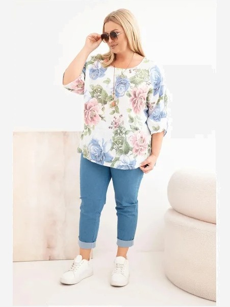 Dámska bavlnená blúzka Plus Size s krátkym rukávom a kvetinovým vzorom biela