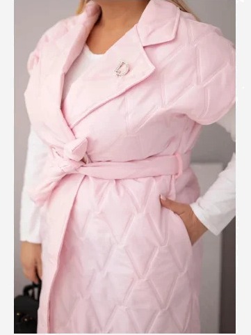 Dámska prešívaná vesta Plus Size s opaskom a golierom cukríková ružová