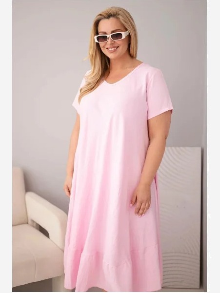 Dámske šaty plus size s krátkym rukávom a volánom z ľahkej viskózy cukríková ružová
