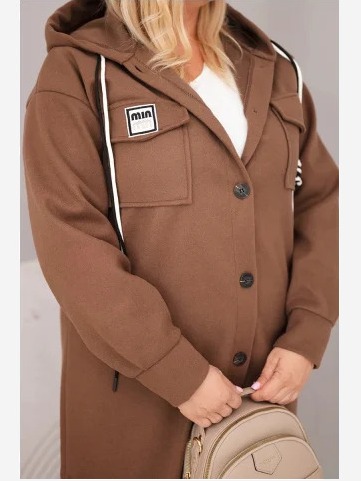 Dámsky kabát plus size s kapucňou zapínaný na gombíky hnedý